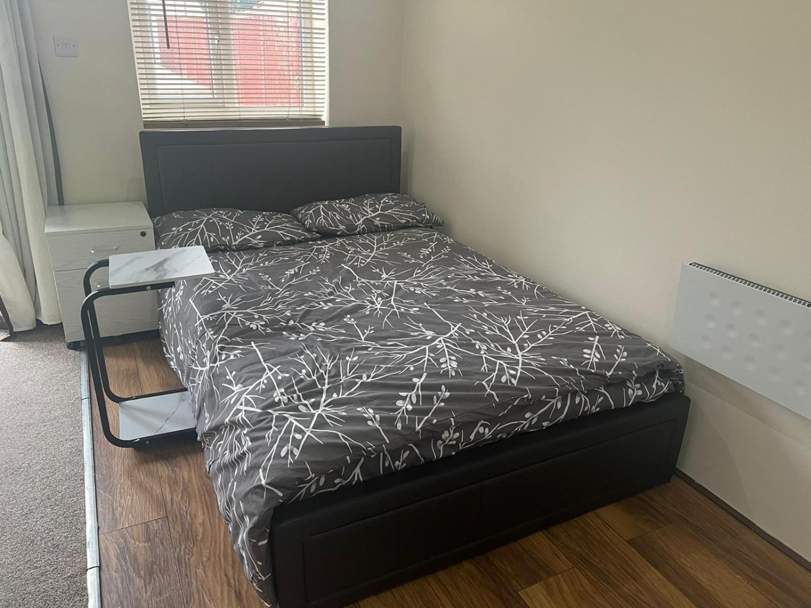 Modern Studio In Rayners Lane Pinner Harrow Near Wembley Greater London Esterno foto